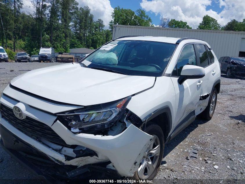 TOYOTA RAV4 XLE 2021