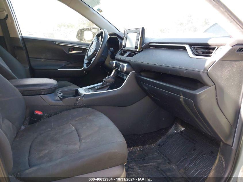 TOYOTA RAV4 XLE 2020