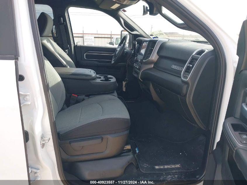 RAM 2500 BIG HORN  4X4 6'4 BOX 2024