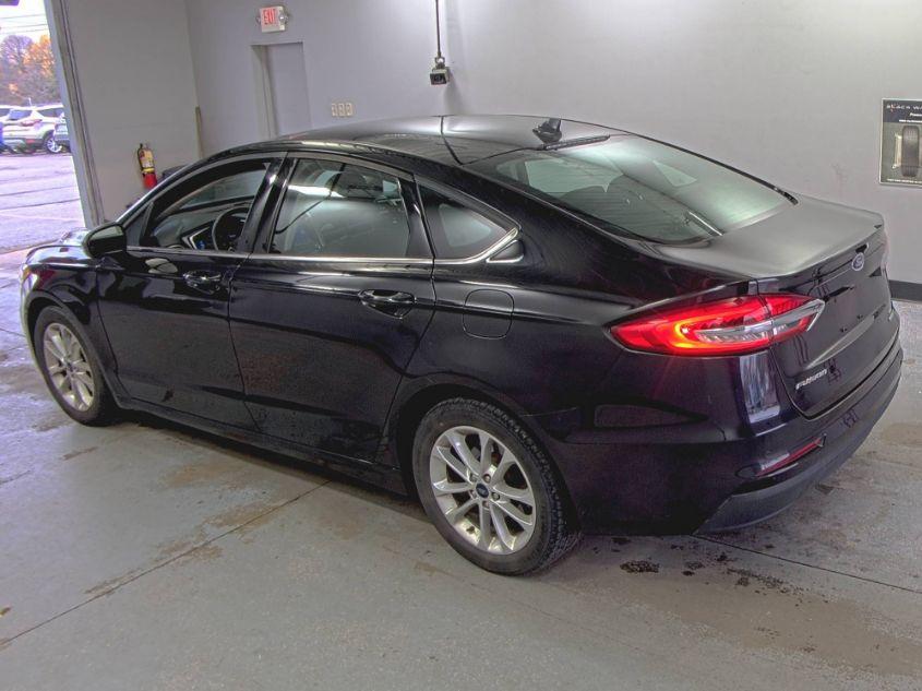 FORD FUSION SE 2020