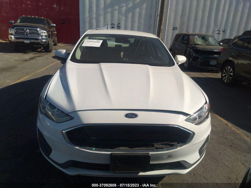 FORD FUSION HYBRID SE 2019