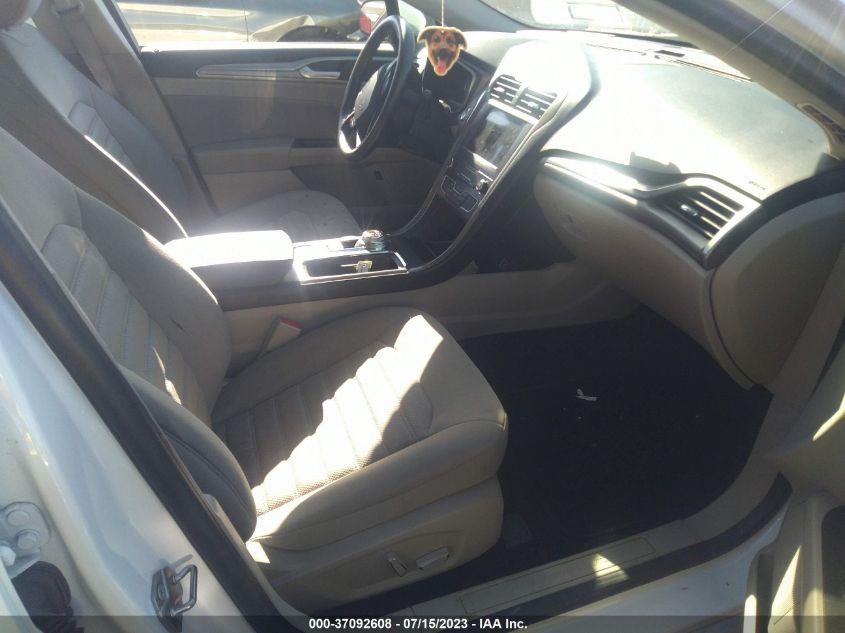 FORD FUSION HYBRID SE 2019