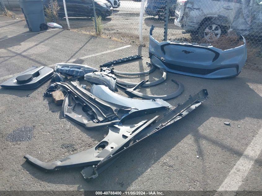 FORD MUSTANG MACH-E SELECT 2024