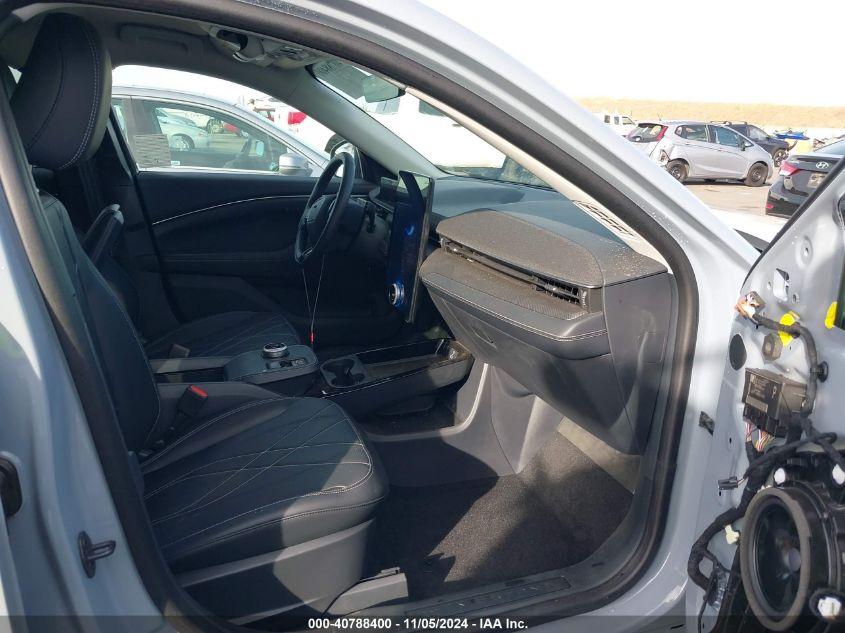 FORD MUSTANG MACH-E SELECT 2024