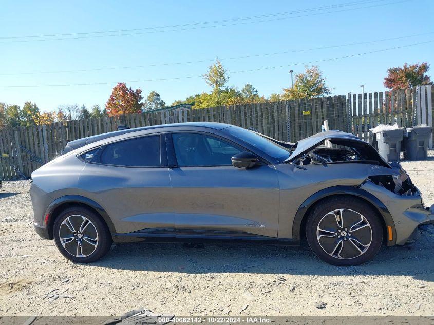 FORD MUSTANG MACH-E PREMIUM 2023