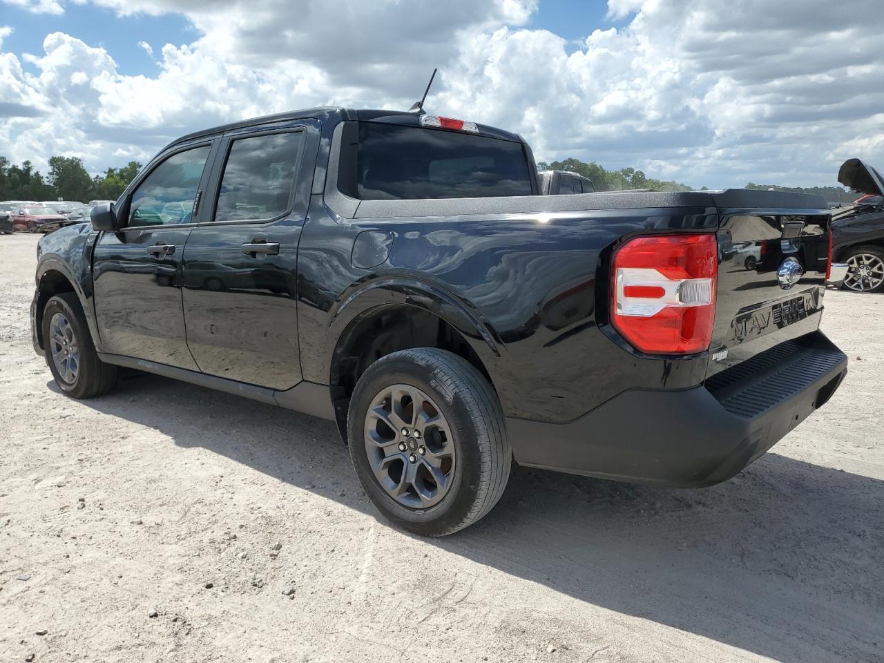 FORD MAVERICK X X 2023