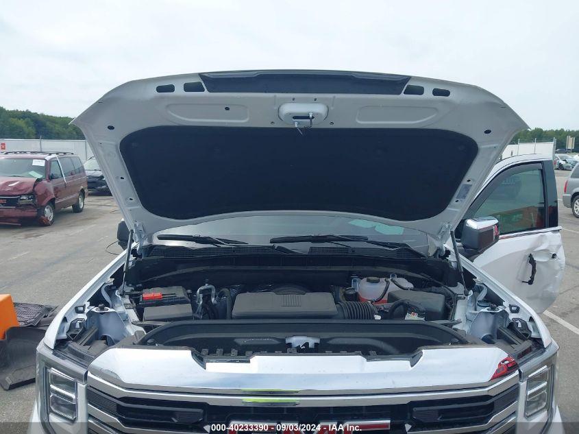 GMC SIERRA 1500 4WD  SHORT BOX SLT 2024