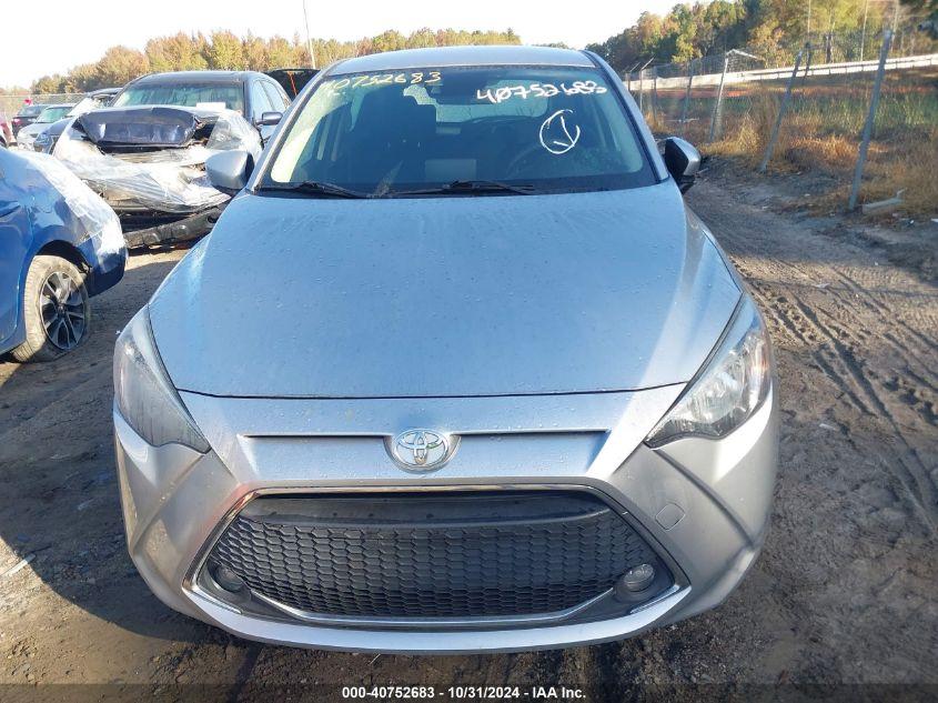 TOYOTA YARIS LE 2020