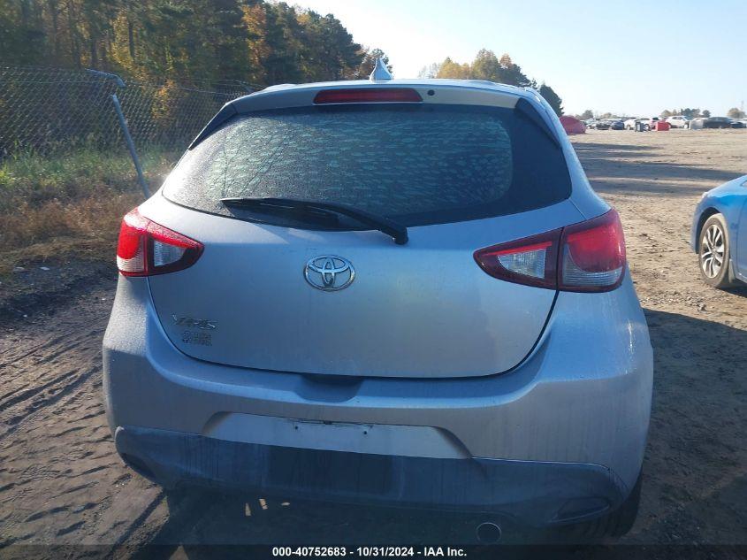 TOYOTA YARIS LE 2020