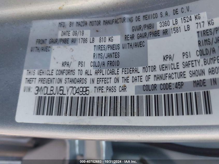 TOYOTA YARIS LE 2020