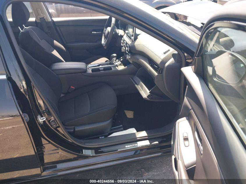 NISSAN SENTRA SV XTRONIC CVT 2024