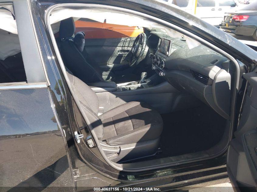 NISSAN SENTRA SV XTRONIC CVT 2022