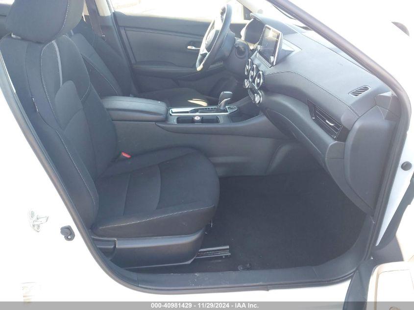 NISSAN SENTRA SV XTRONIC CVT 2023