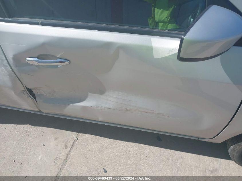 NISSAN VERSA 1.6 SV 2019