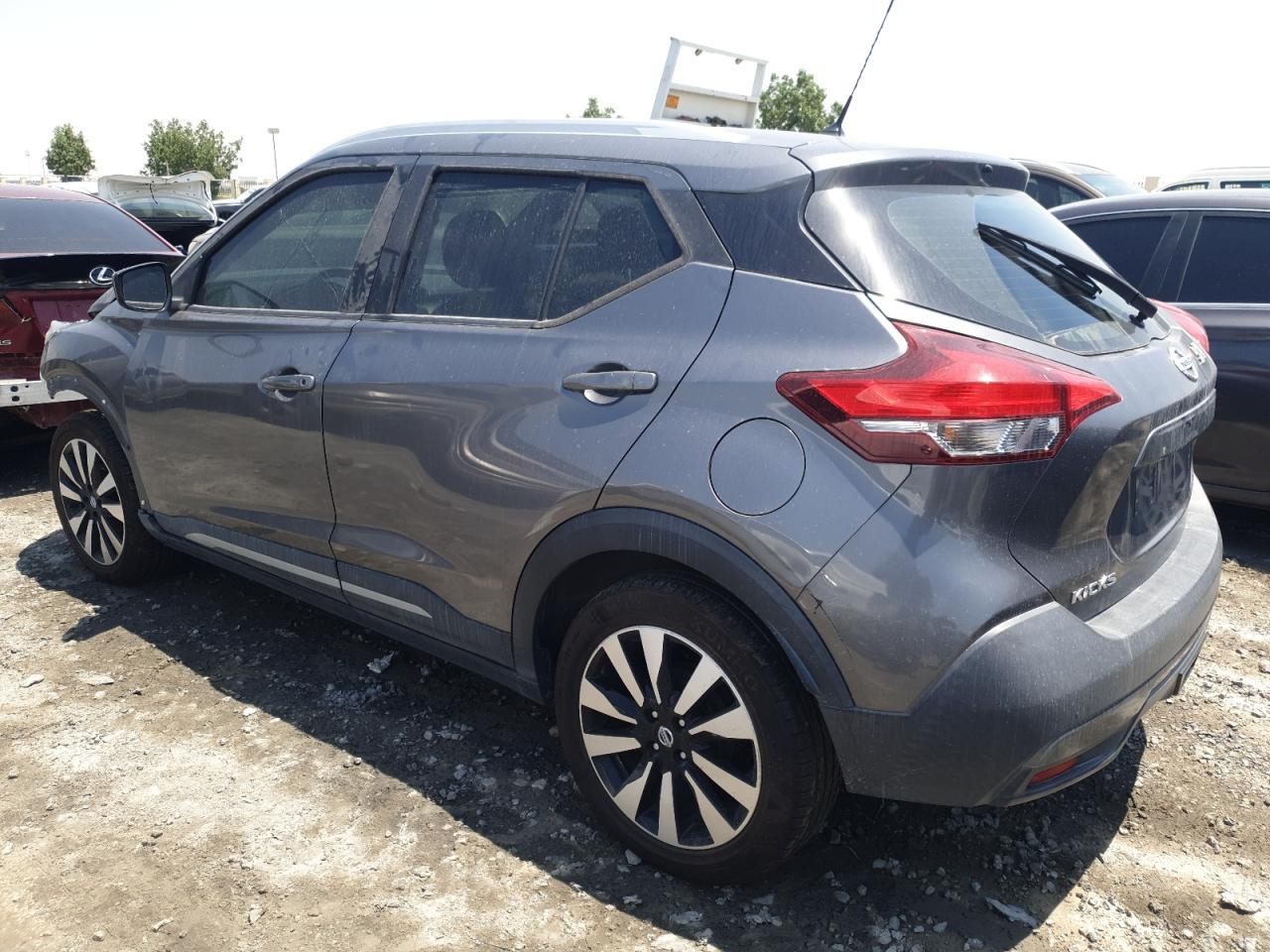 NISSAN KICKS  2020