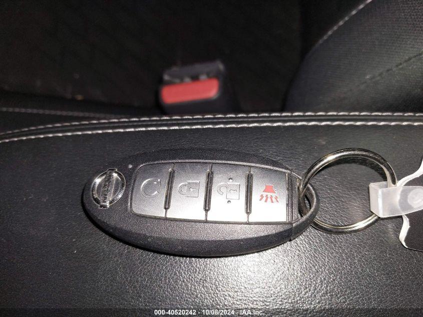 NISSAN KICKS SV XTRONIC CVT 2021