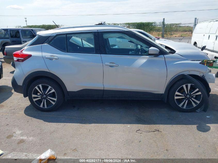 NISSAN KICKS SV XTRONIC CVT 2020