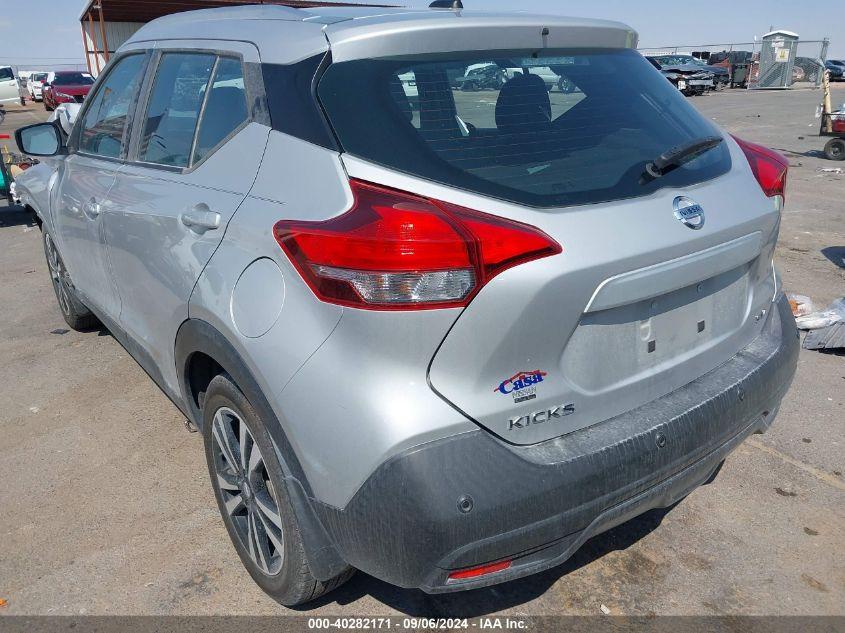 NISSAN KICKS SV XTRONIC CVT 2020