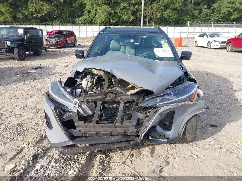 NISSAN KICKS SR XTRONIC CVT 2023