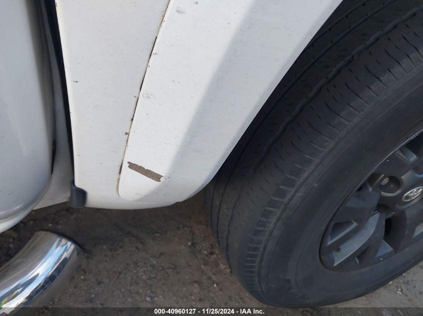 TOYOTA TACOMA SR5 V6 2020