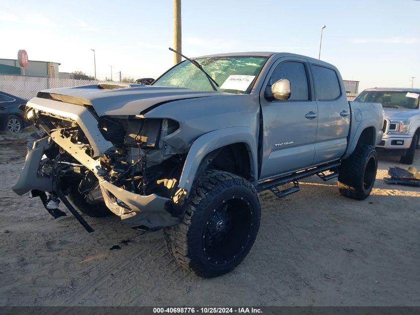 TOYOTA TACOMA TRD SPORT 2020