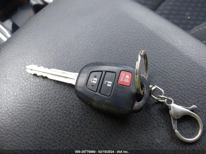 TOYOTA TACOMA SR5 V6 2022