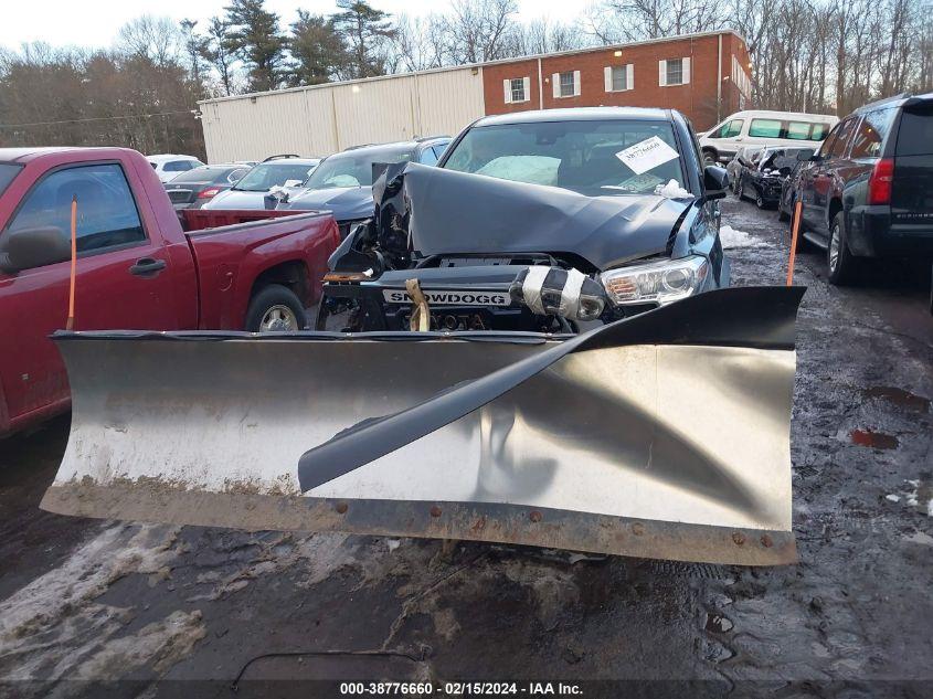 TOYOTA TACOMA SR5 V6 2022