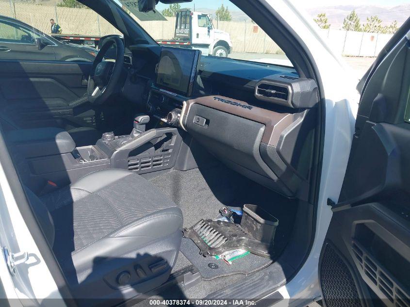 TOYOTA TACOMA TRD SPORT 2024