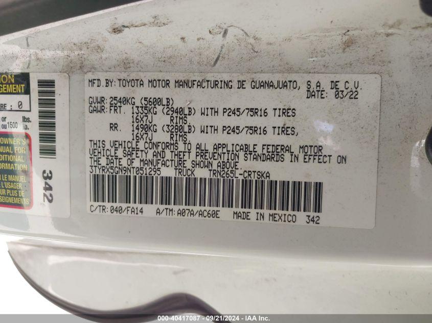 TOYOTA TACOMA SR 2022