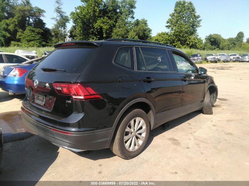 Volkswagen Tiguan S 2018