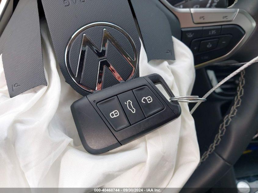 VOLKSWAGEN TAOS 1.5T S 2024