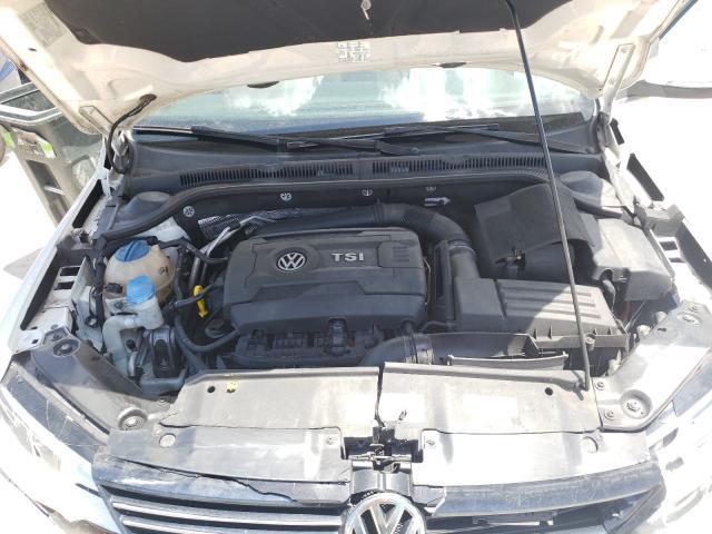 VOLKSWAGEN JETTA SE 2014