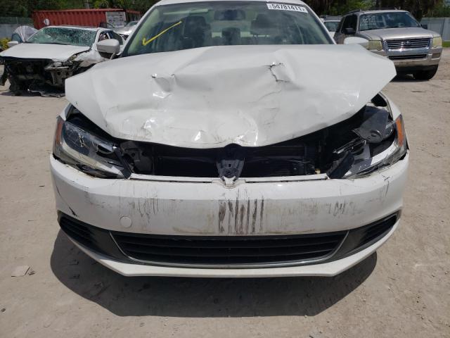 VOLKSWAGEN JETTA SE 2014