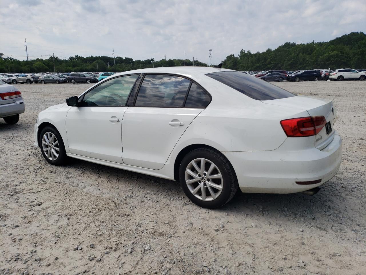 VOLKSWAGEN JETTA SE 2015