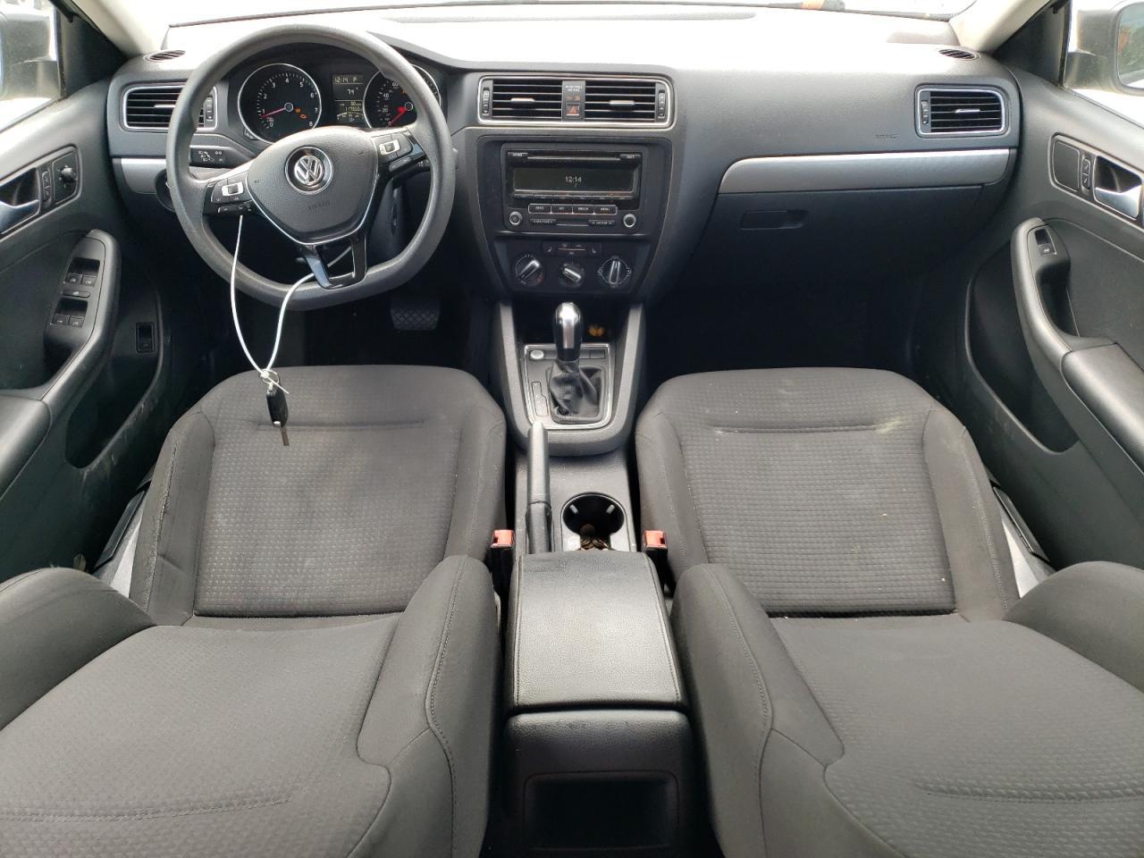 VOLKSWAGEN JETTA SE 2015