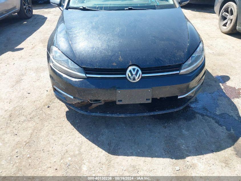 VOLKSWAGEN GOLF  2021