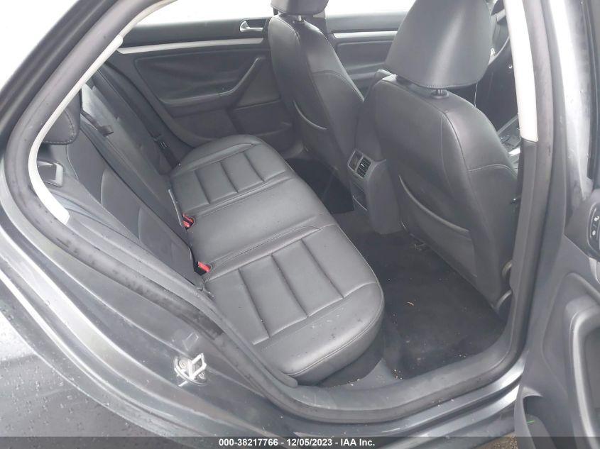 VOLKSWAGEN JETTA SE 2009