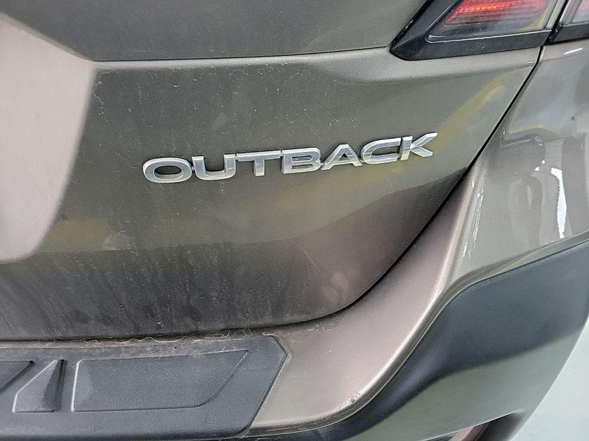 SUBARU OUTBACK PREMIUM 2022