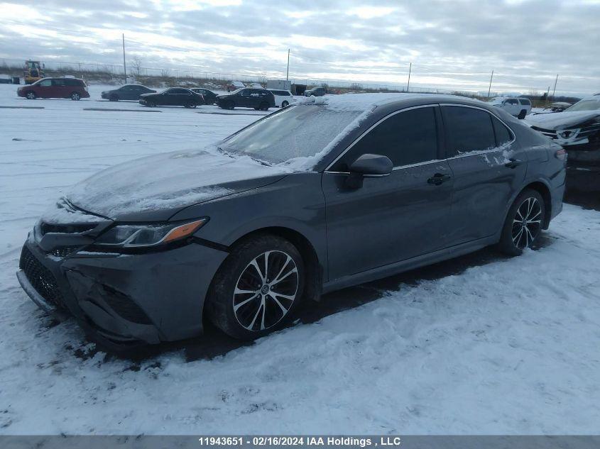 TOYOTA CAMRY LE 2018