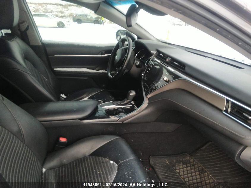 TOYOTA CAMRY LE 2018