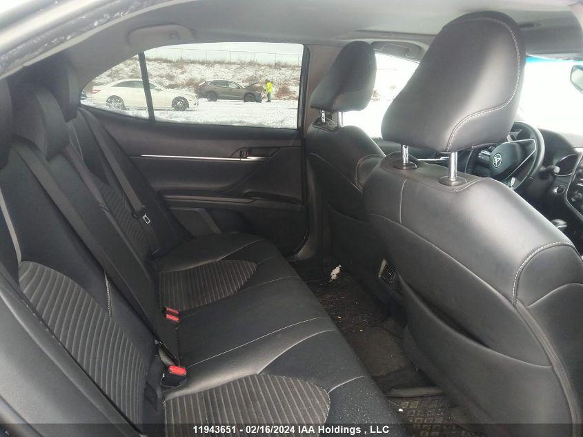 TOYOTA CAMRY LE 2018