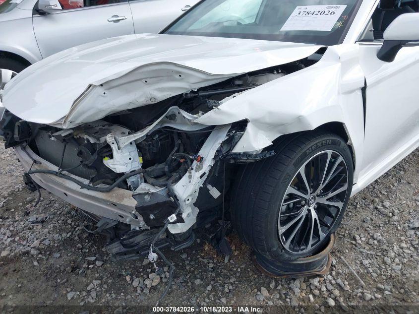 TOYOTA CAMRY SE 2019