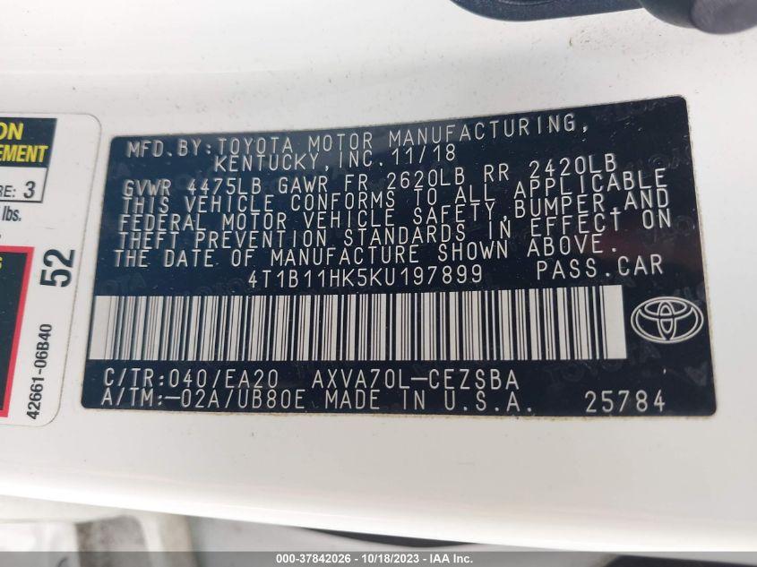 TOYOTA CAMRY SE 2019