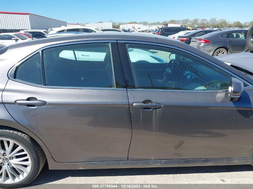 TOYOTA CAMRY L/LE/XLE/SE/XSE 2019