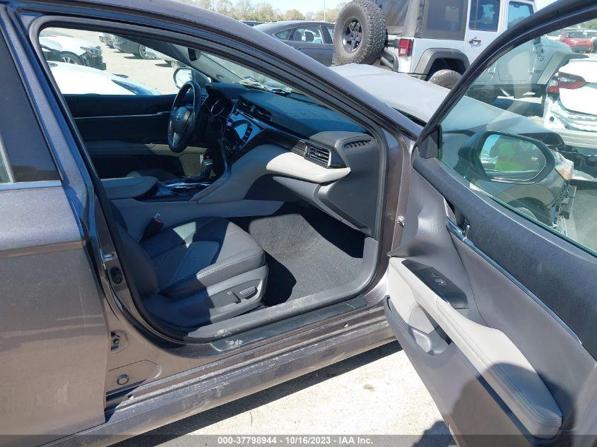 TOYOTA CAMRY L/LE/XLE/SE/XSE 2019