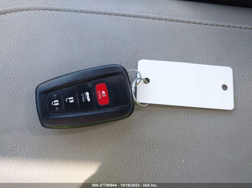 TOYOTA CAMRY L/LE/XLE/SE/XSE 2019