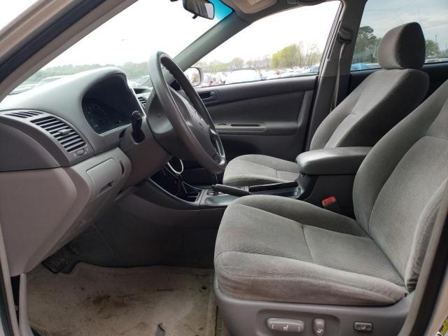 TOYOTA CAMRY LE 2004