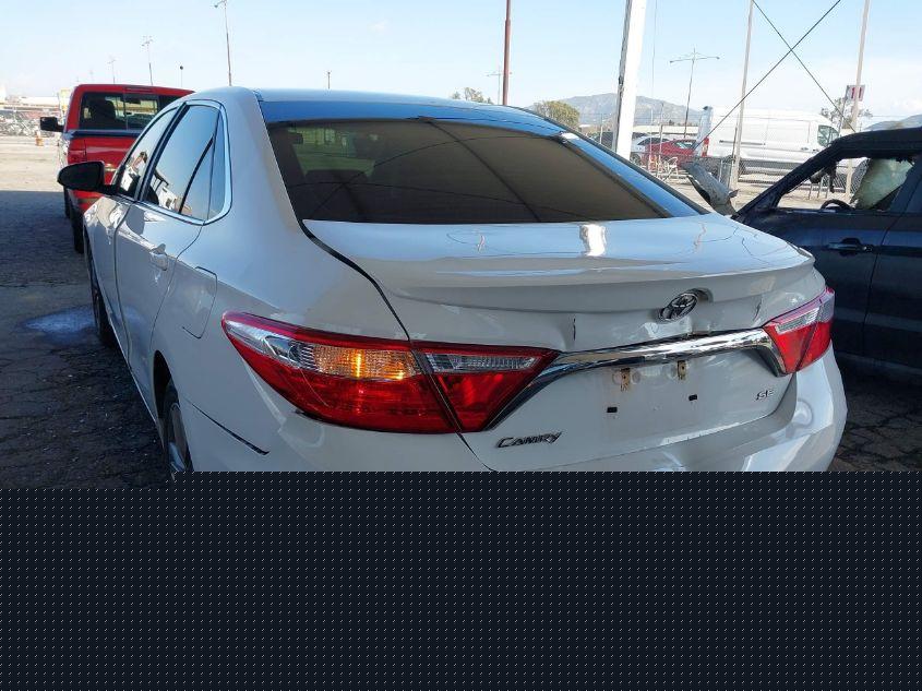 TOYOTA CAMRY SE 2016