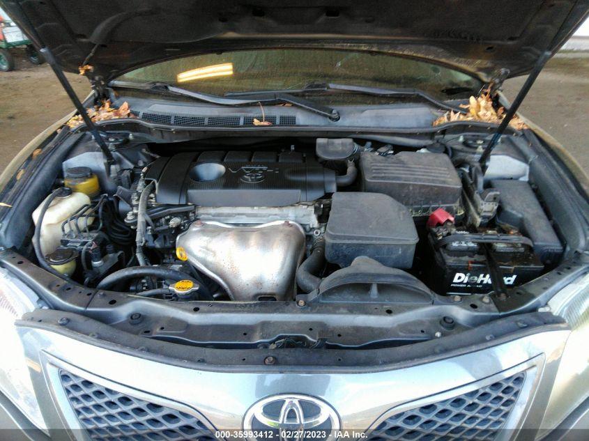 TOYOTA CAMRY  2011