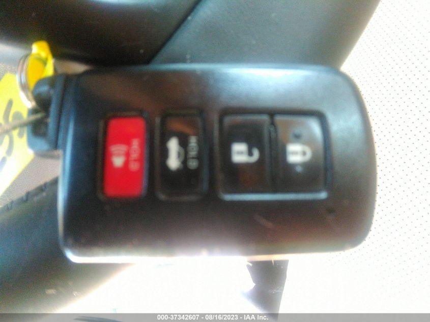 TOYOTA AVALON LIMITED/TOURING/XLE 2016